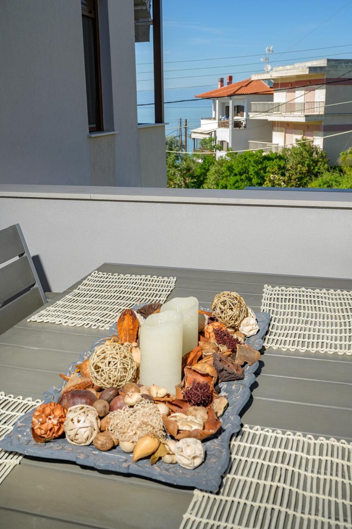 Meltemi Luxury Apartments ネア・ローダ エクステリア 写真
