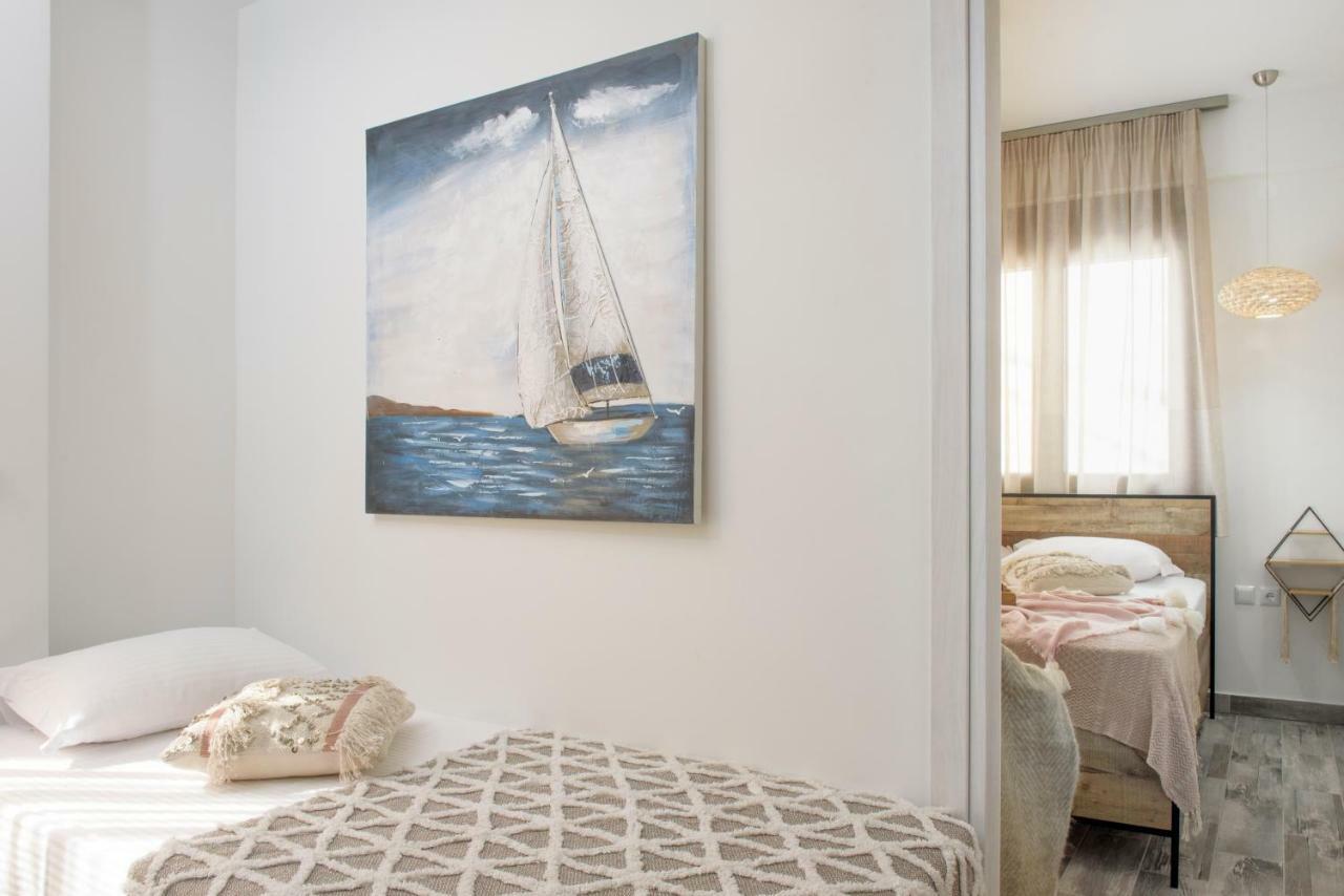 Meltemi Luxury Apartments ネア・ローダ エクステリア 写真