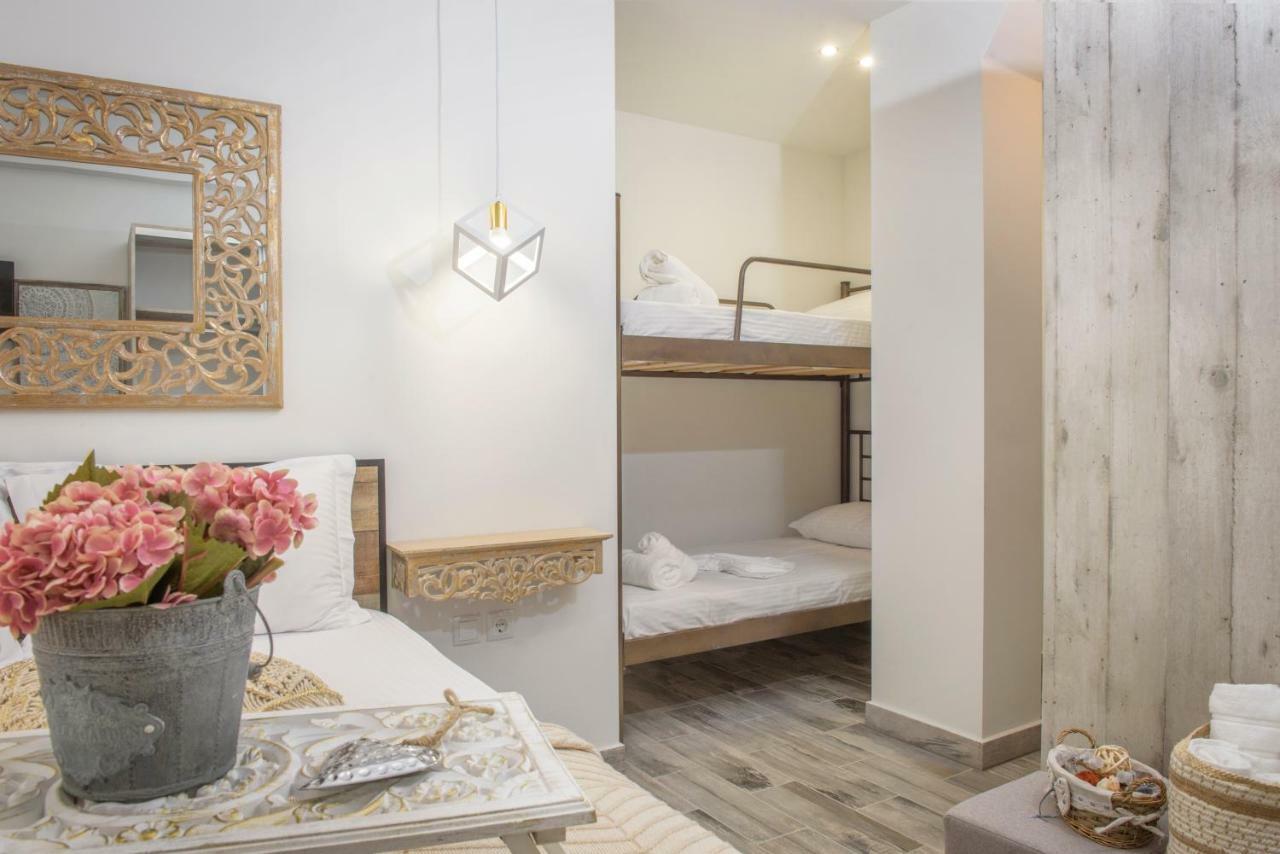 Meltemi Luxury Apartments ネア・ローダ エクステリア 写真