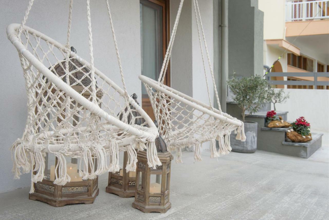 Meltemi Luxury Apartments ネア・ローダ エクステリア 写真
